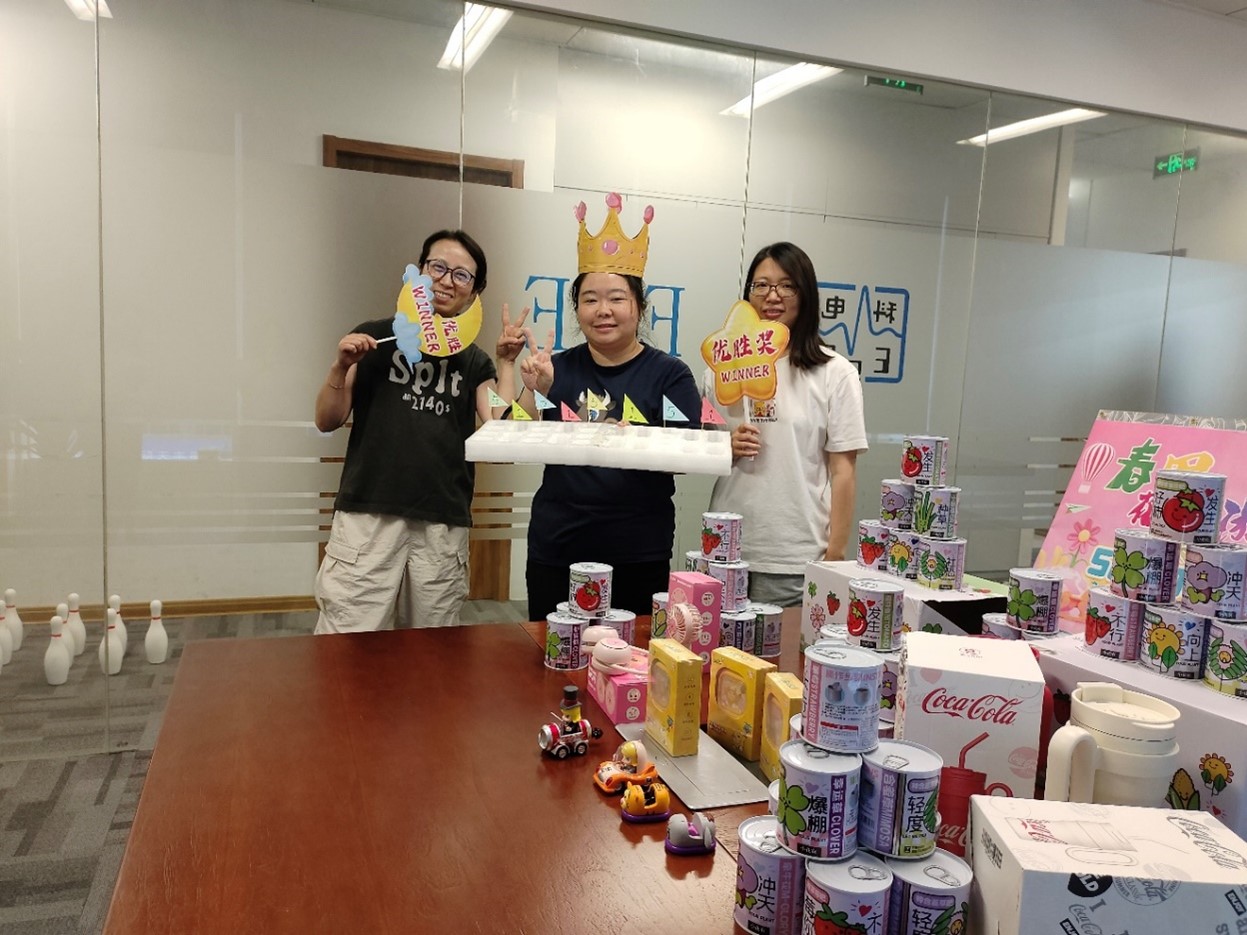 “Chuntian Huahua” Flower Garden Party in Shanghai Office